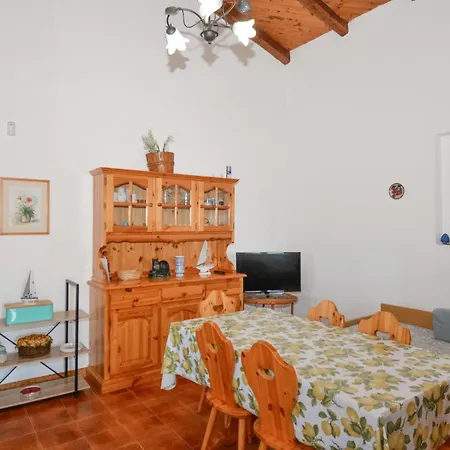 Pet Friendly In Santa Ma, Del Focallo With Kitchen Holiday home *