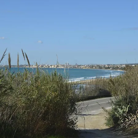 Pet Friendly In Santa Ma, Del Focallo With Kitchen Pozzallo
